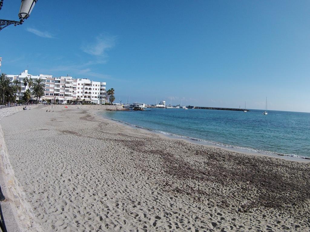 Hostal Mayol Santa Eulária des Riu Exterior foto